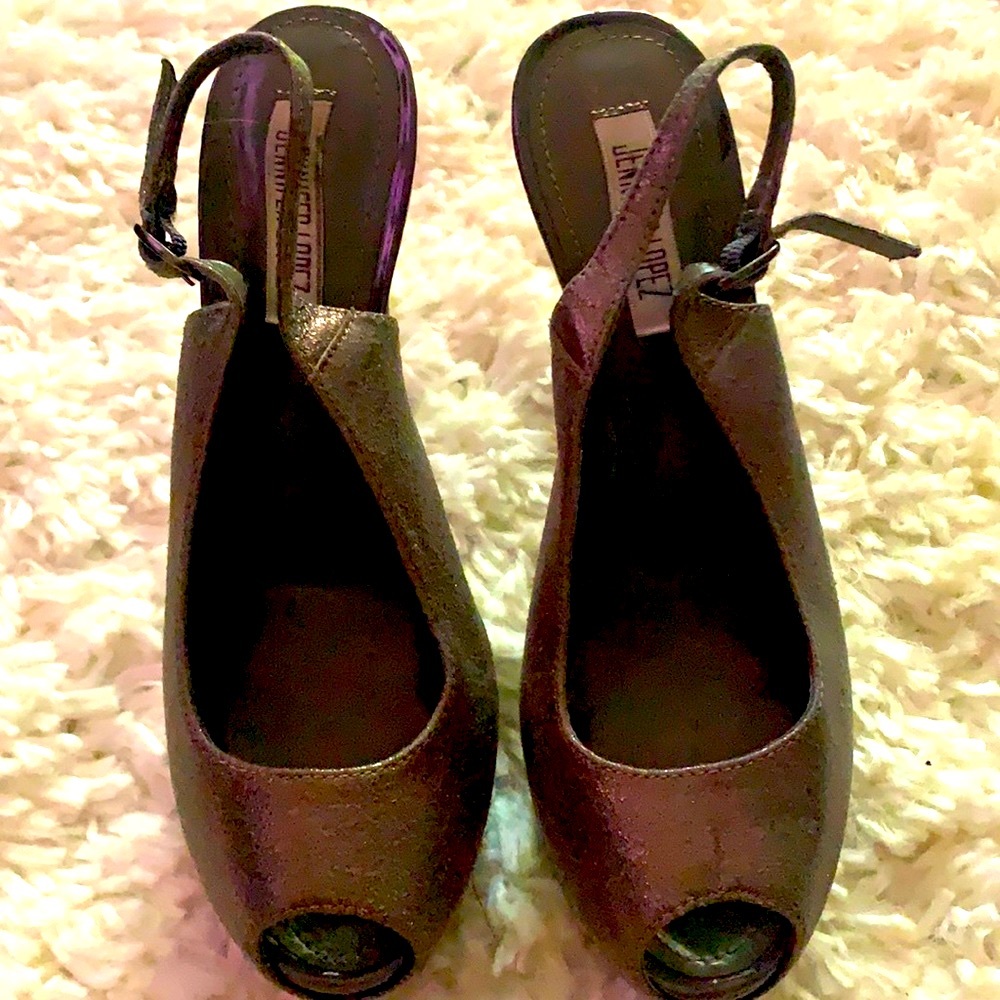 Jennifer Lopez platform slingback pumps 7.5!